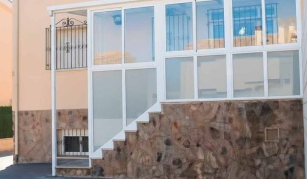 cerramiento escalera exterior valencia